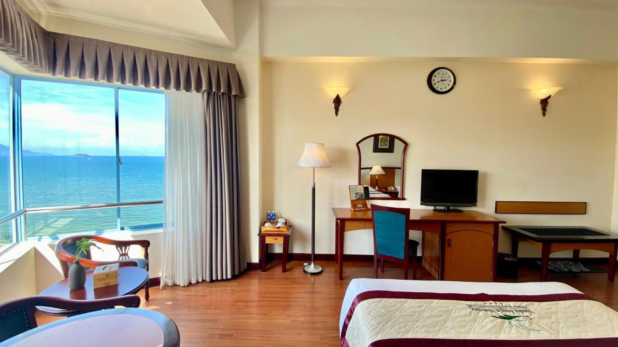 Yasaka Saigon Nha Trang Hotel & Spa Eksteriør billede
